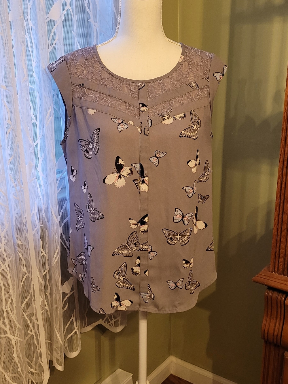 Candie's Lavender Gray Butterfly Lace Yoke Sleeveless Camisole